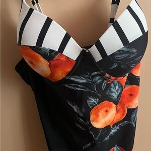 Cupshe Black and White Swimsuit